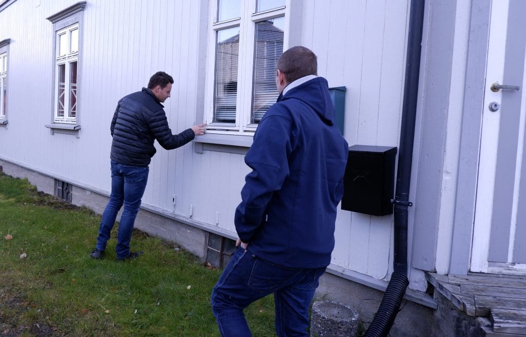 Bilde av Jan Martin og Jørgen utendørs