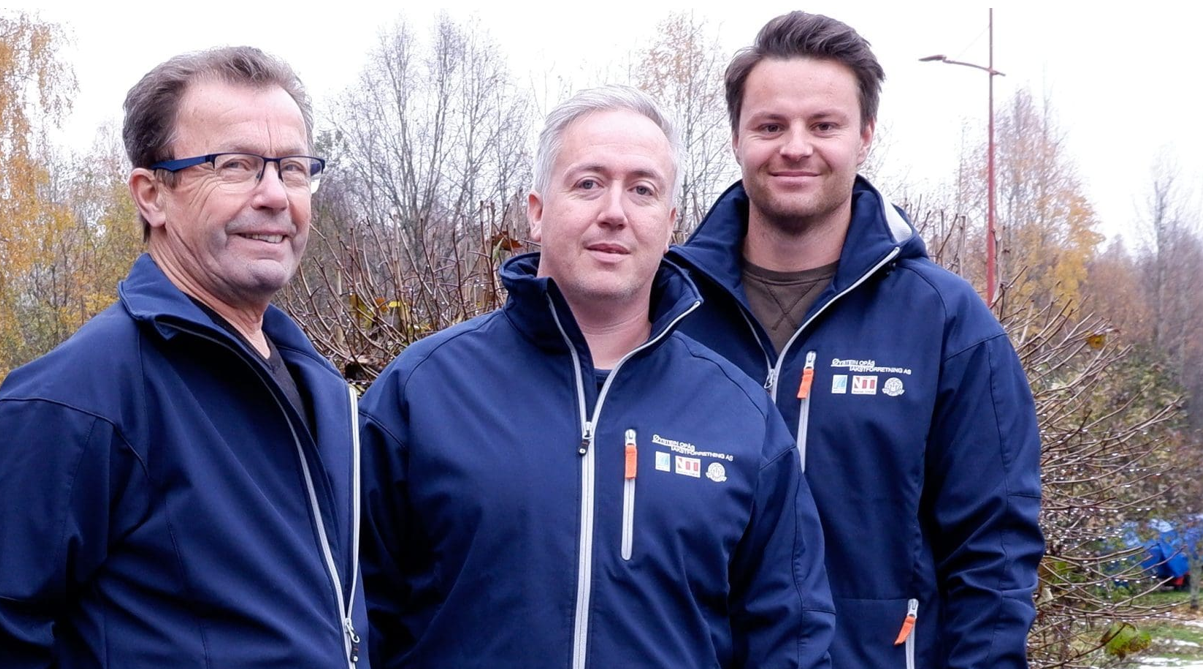 Bilde av medarbeiderne hos Øystein Opås Takstforretning.